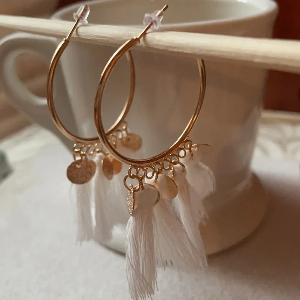Gold hoop white fan tassel earrings